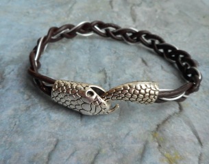 Homemade braided leather bracelet mens ladies unisex jewelry jewelery jewellery snake python head tale clasp closure Etsy shop shopping shops custom made handmade online webshop antique silver8